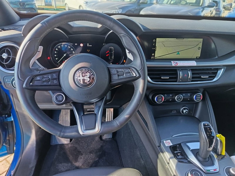 Alfa Romeo Stelvio usata a Alessandria (18)
