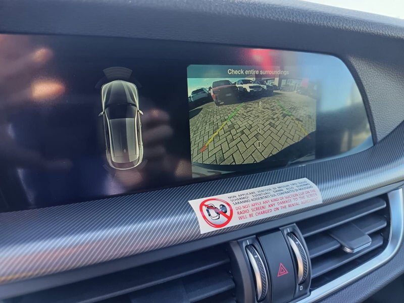 Alfa Romeo Stelvio usata a Alessandria (20)