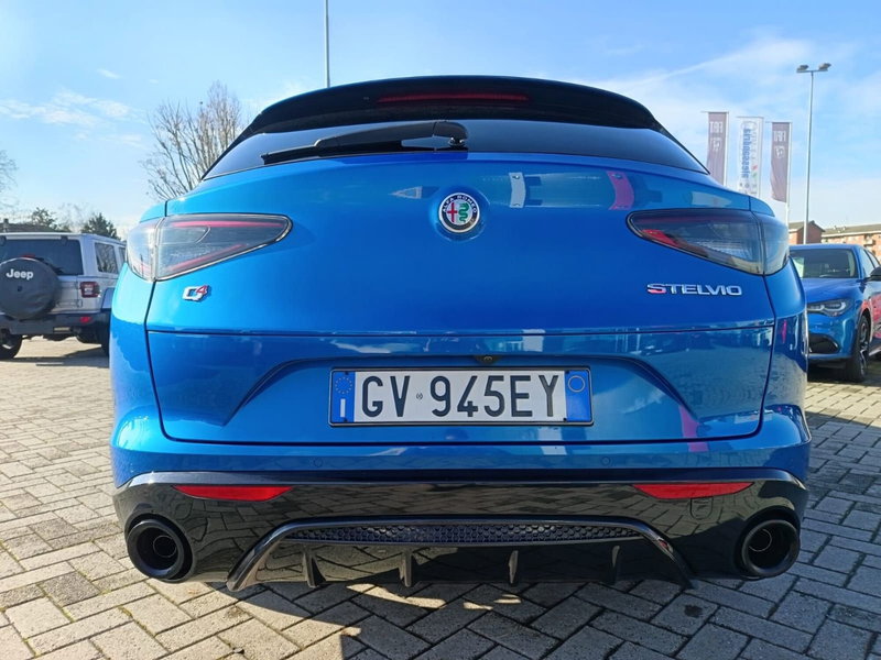Alfa Romeo Stelvio usata a Alessandria (6)