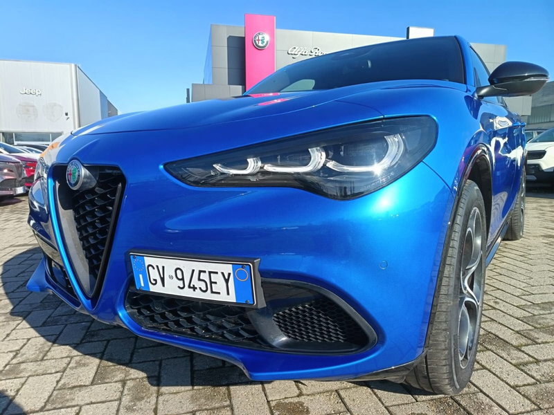 Alfa Romeo Stelvio usata a Alessandria (9)
