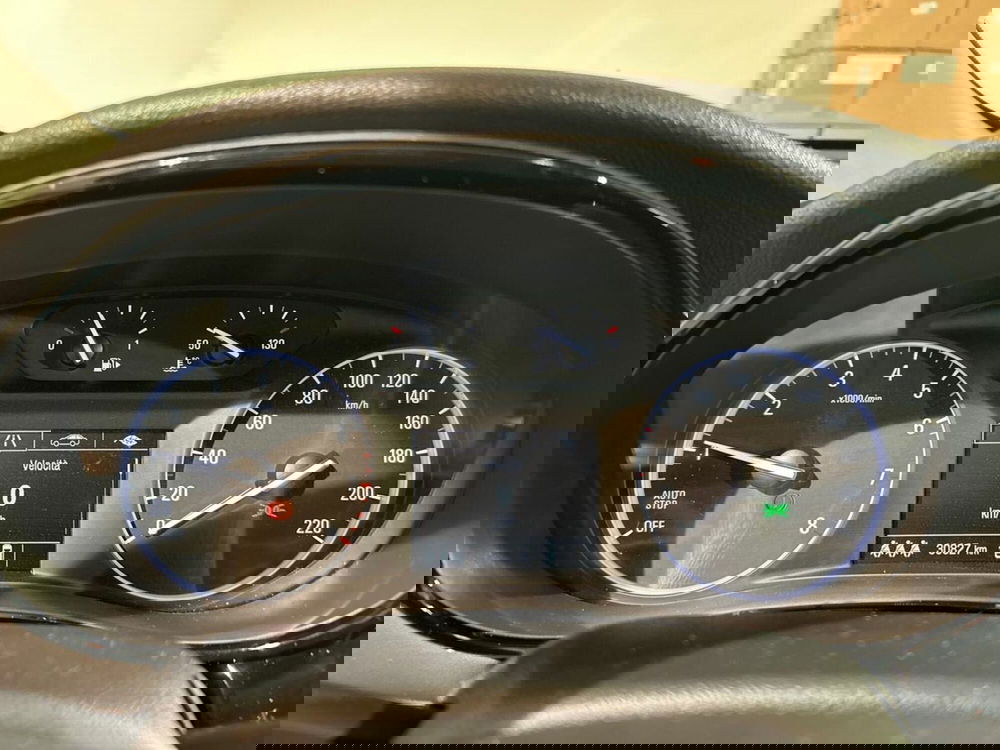 Opel Mokka usata a Lecco (9)