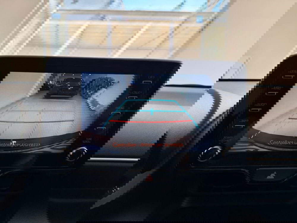 Mazda Mazda2 Hybrid usata a Napoli (12)