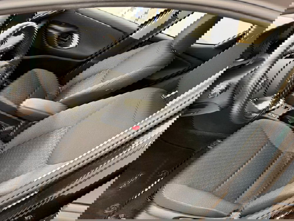 Mazda Mazda2 Hybrid usata a Napoli (7)