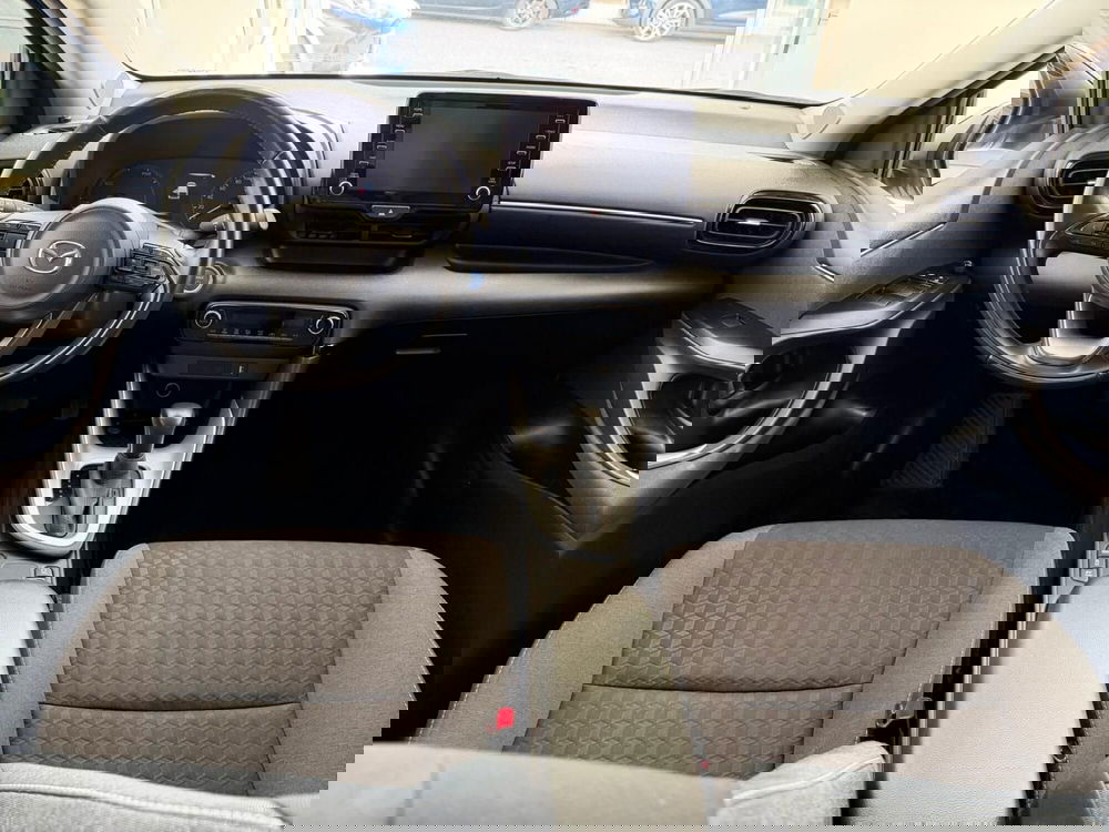 Mazda Mazda2 Hybrid usata a Napoli (8)