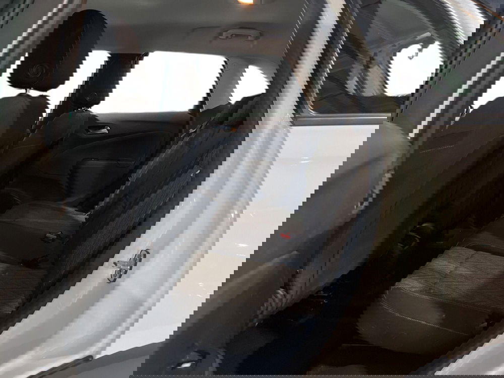 Opel Crossland X usata a Torino (9)