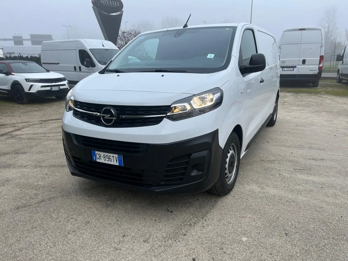 Opel Vivaro Furgone usata a Milano