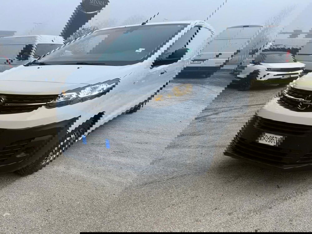 Opel Vivaro Furgone usata a Milano