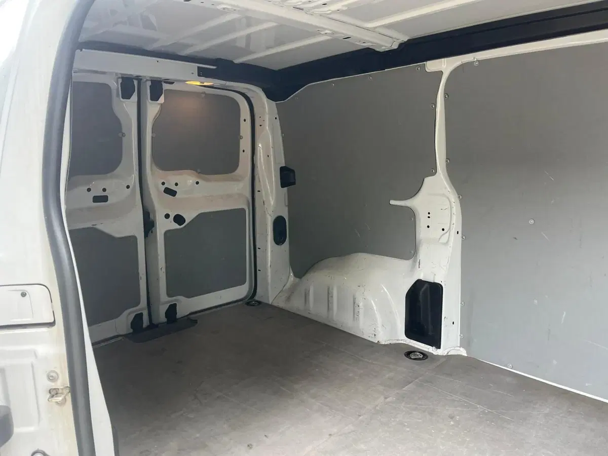Opel Vivaro Furgone usata a Milano (14)