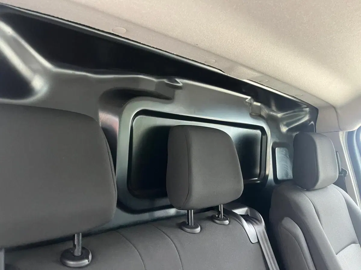 Opel Vivaro Furgone usata a Milano (17)