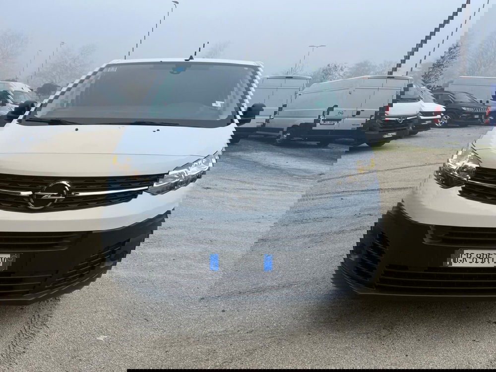 Opel Vivaro Furgone usata a Milano (2)