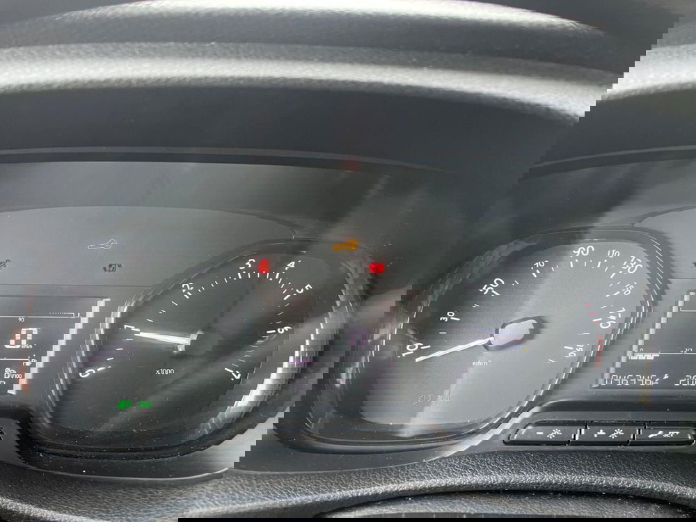 Opel Vivaro Furgone usata a Milano (20)