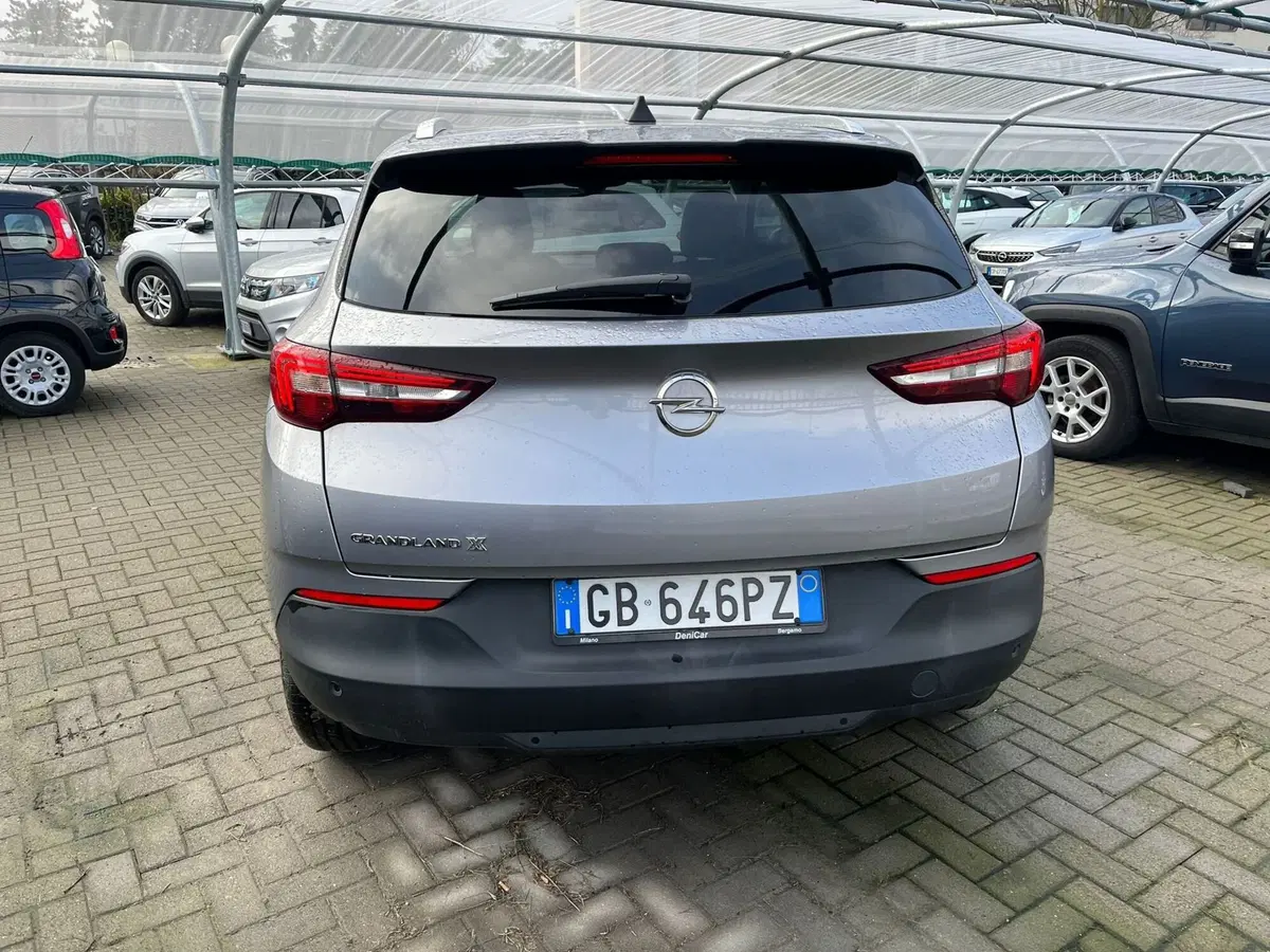 Opel Grandland X usata a Milano (10)