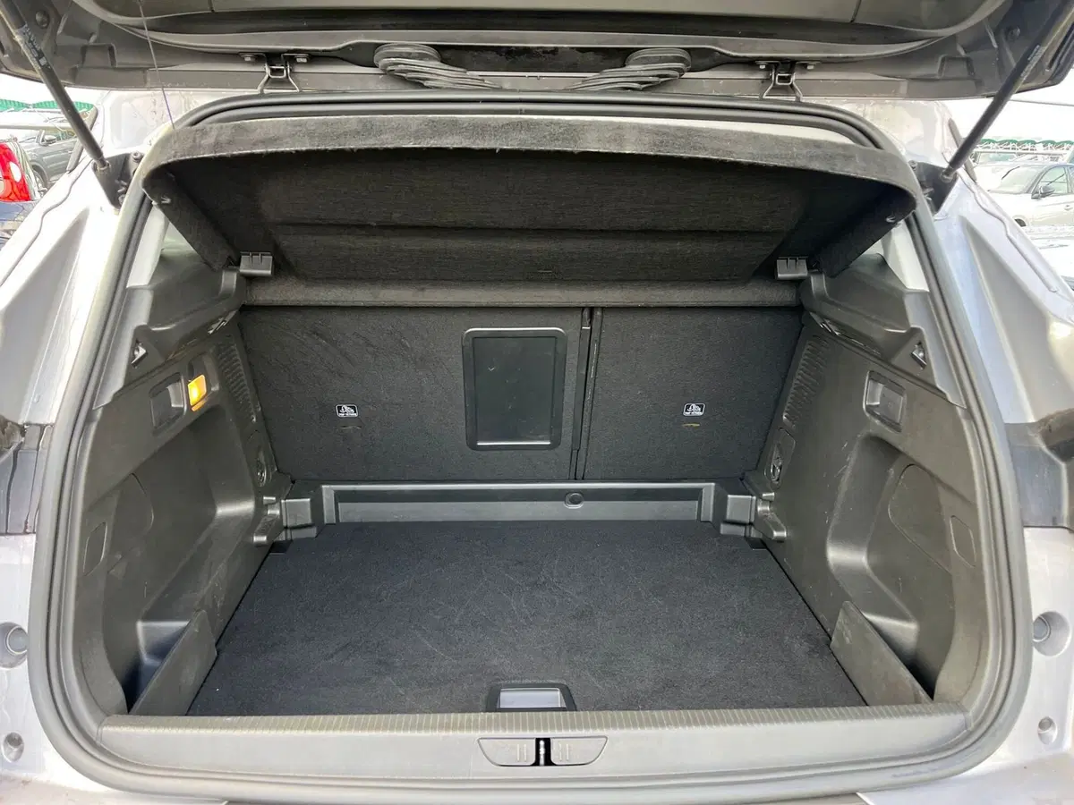 Opel Grandland X usata a Milano (12)