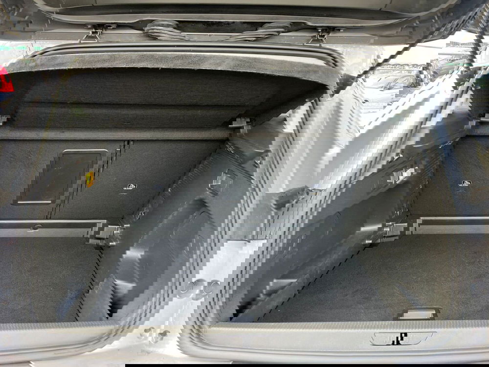 Opel Grandland X usata a Milano (12)