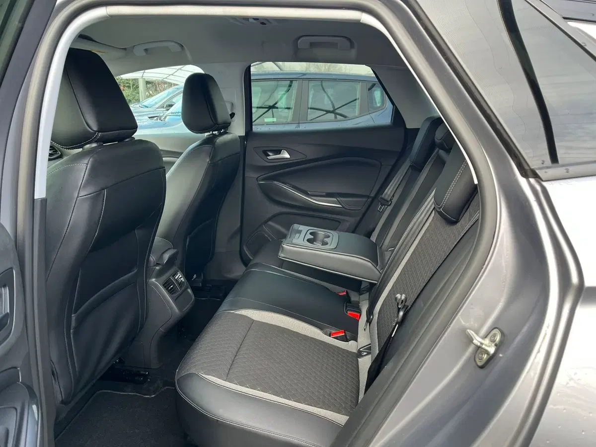 Opel Grandland X usata a Milano (15)