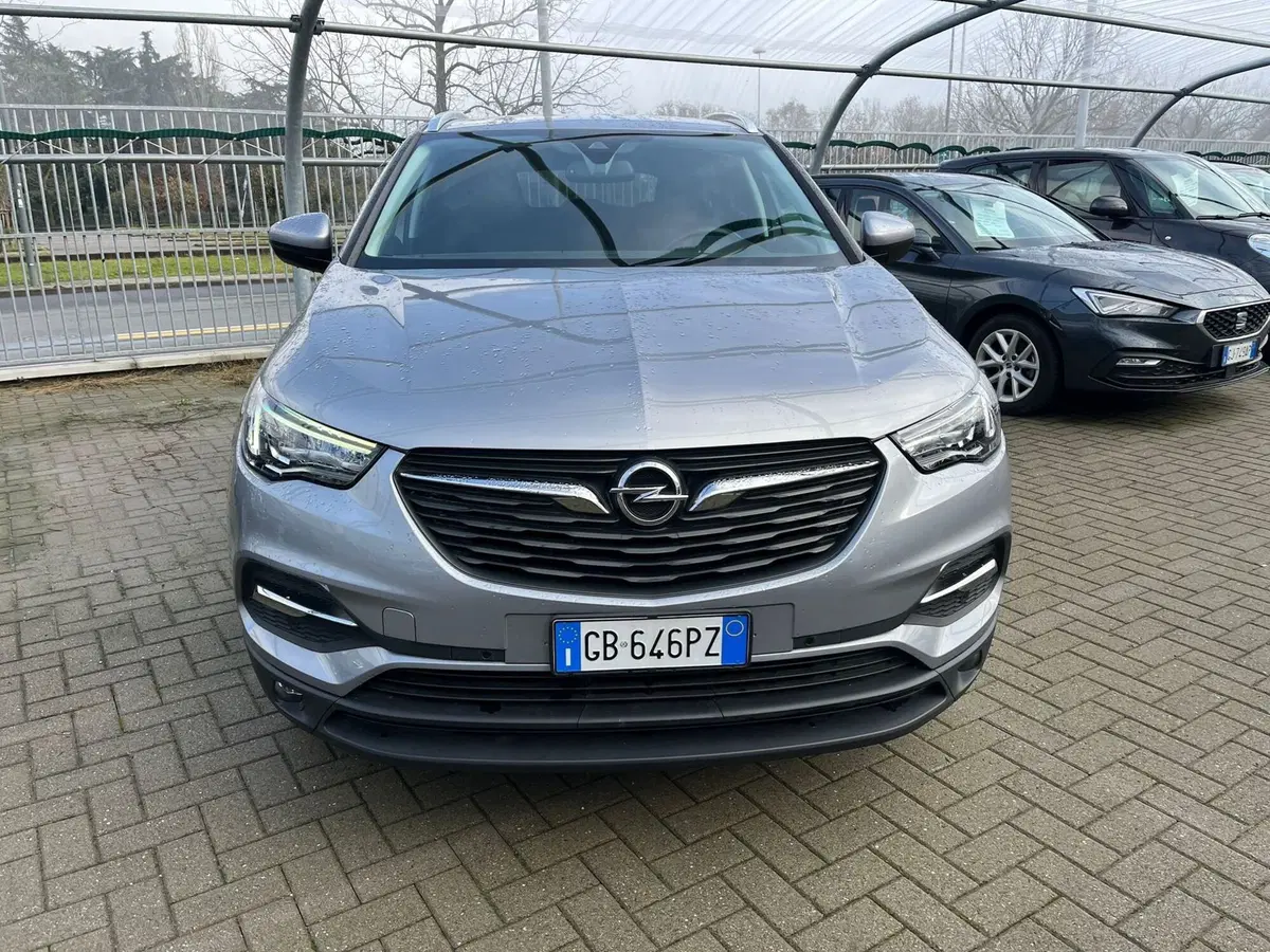 Opel Grandland X usata a Milano (2)