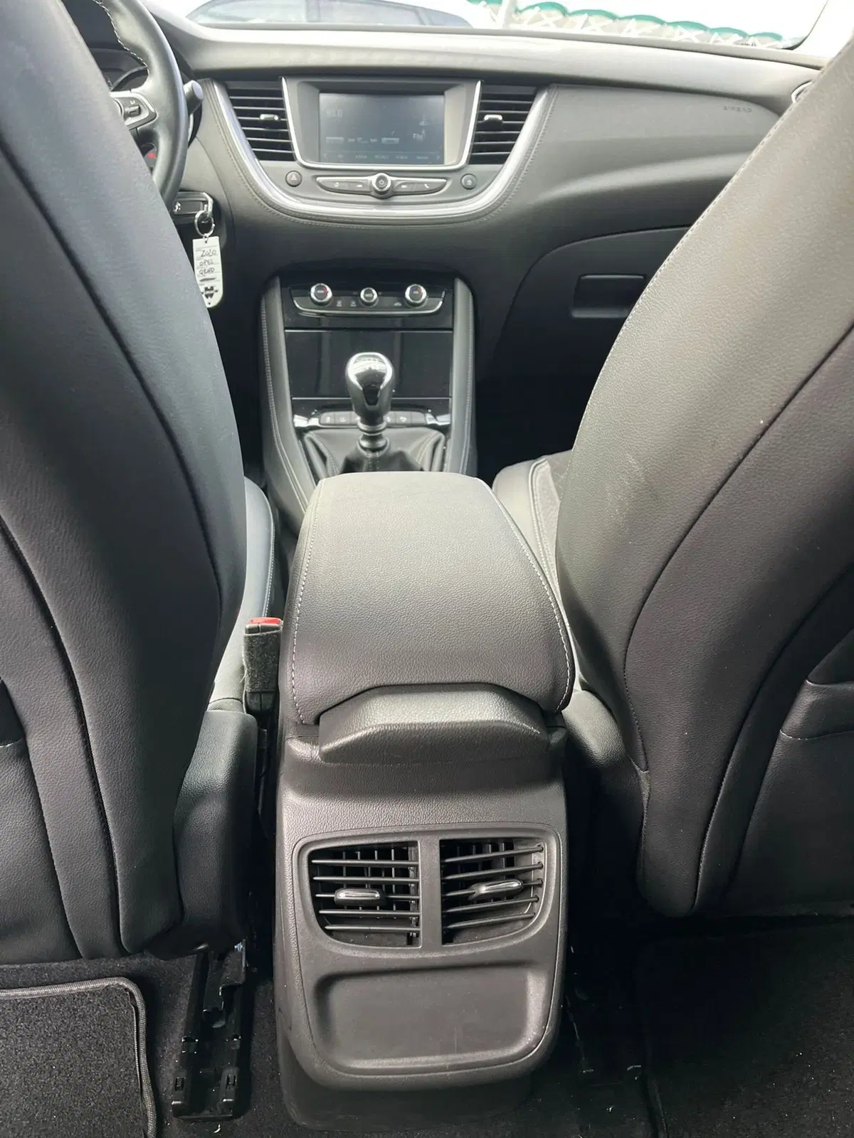 Opel Grandland X usata a Milano (19)