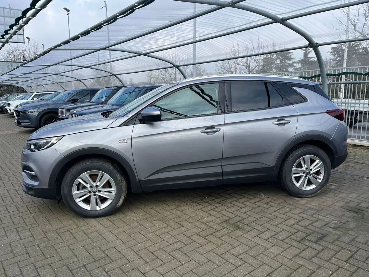 Opel Grandland X usata a Milano (5)