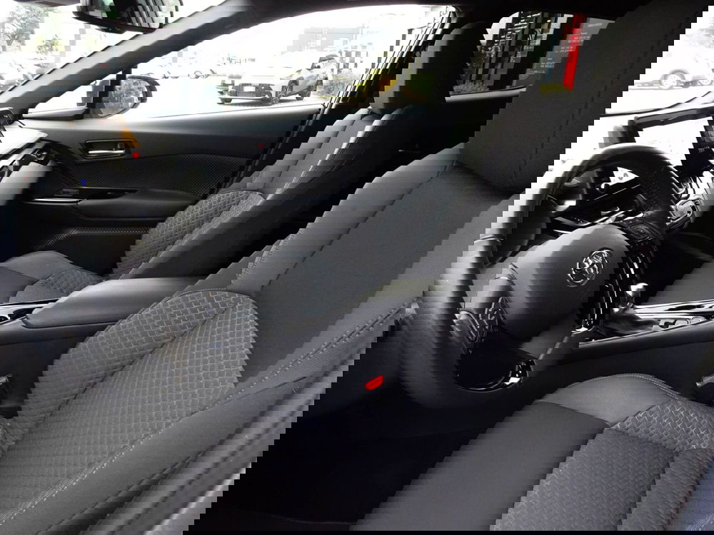 Toyota Toyota C-HR usata a Treviso (10)