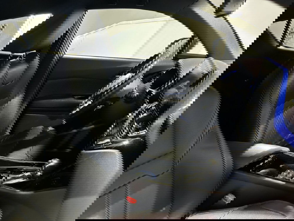 Toyota Toyota C-HR usata a Milano (6)