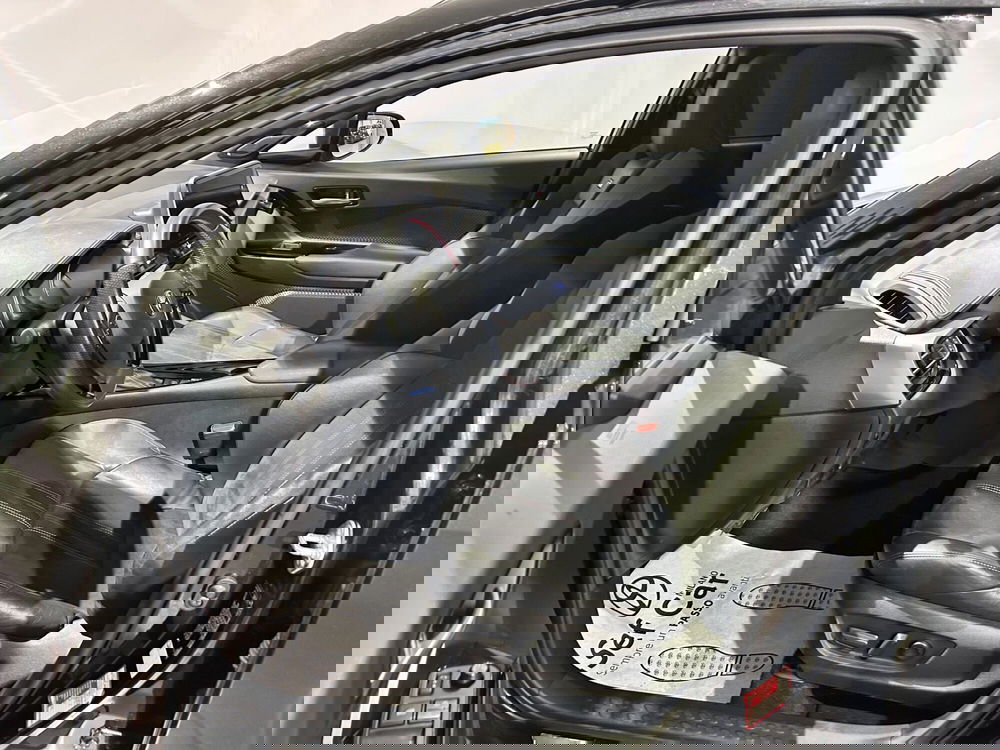 Toyota Toyota C-HR usata a Milano (12)