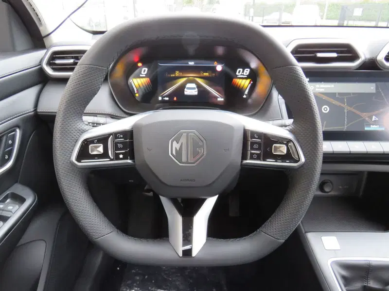 Mg ZS nuova a Monza e Brianza (9)