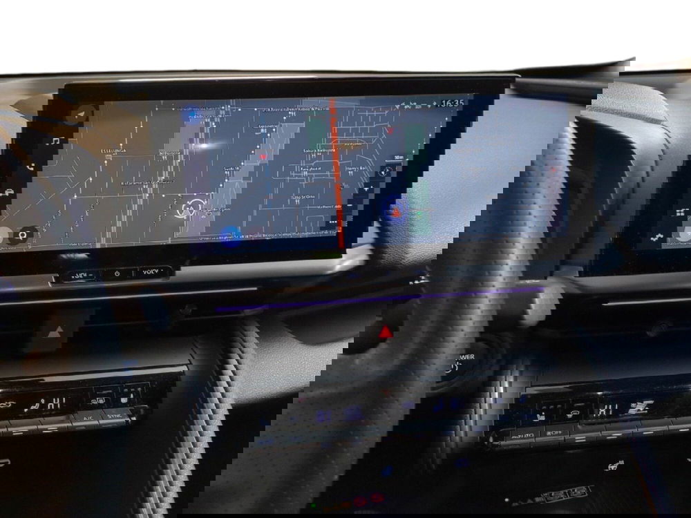 Toyota Toyota C-HR usata a Milano (14)