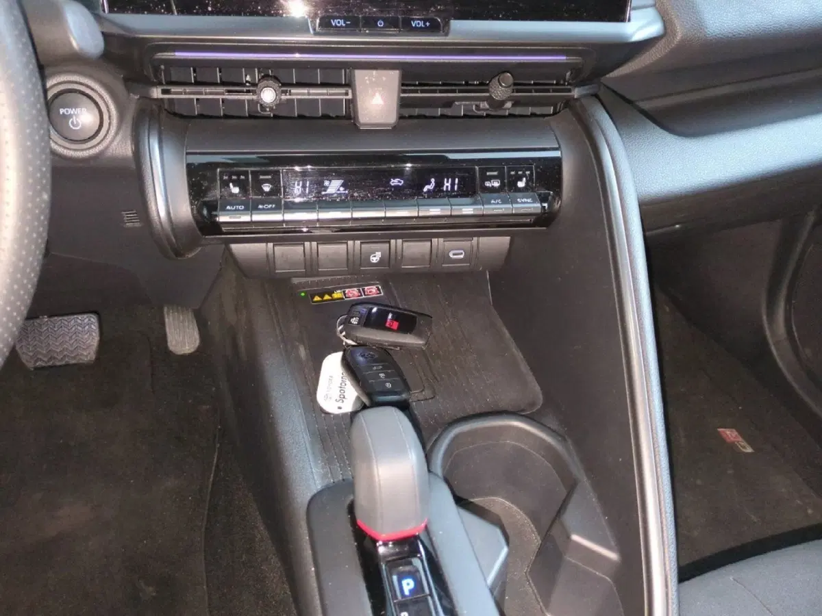 Toyota Toyota C-HR usata a Milano (15)