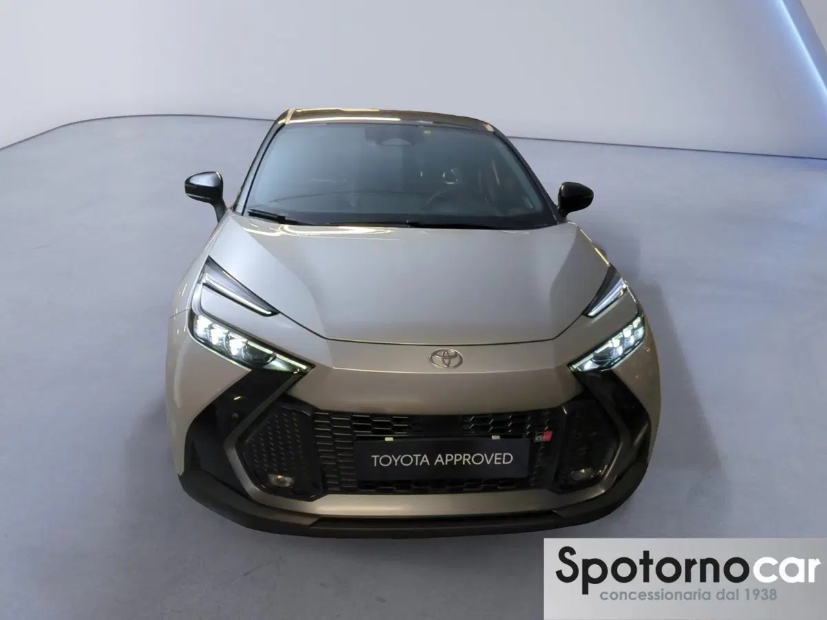 Toyota Toyota C-HR usata a Milano (5)