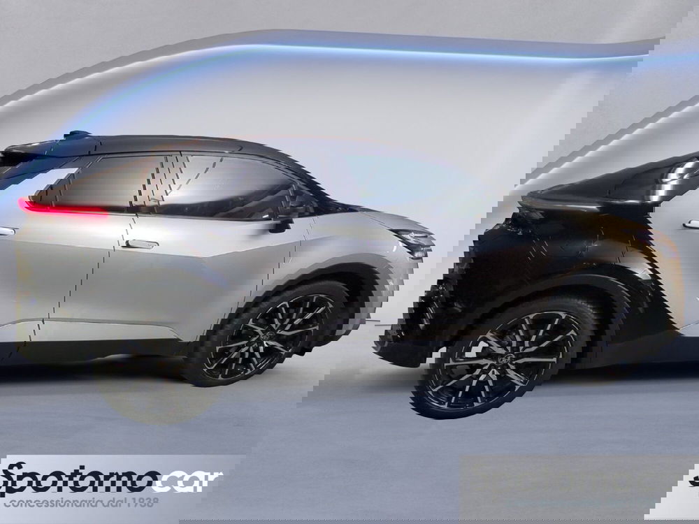 Toyota Toyota C-HR usata a Milano (8)