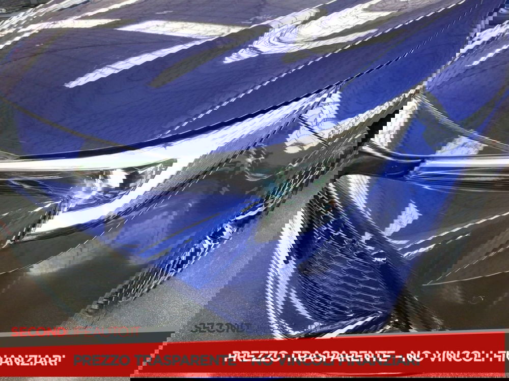 Toyota Corolla Touring Sports nuova a Chieti (5)