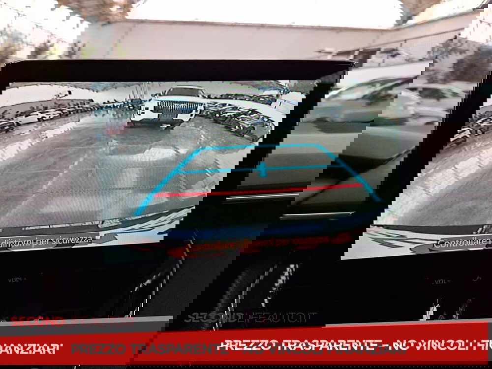 Toyota Corolla Touring Sports nuova a Chieti (7)