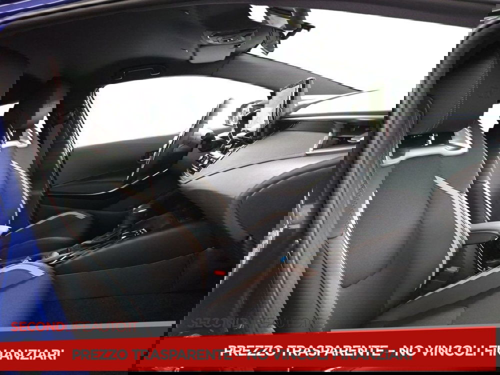 Toyota Corolla Touring Sports nuova a Chieti (9)