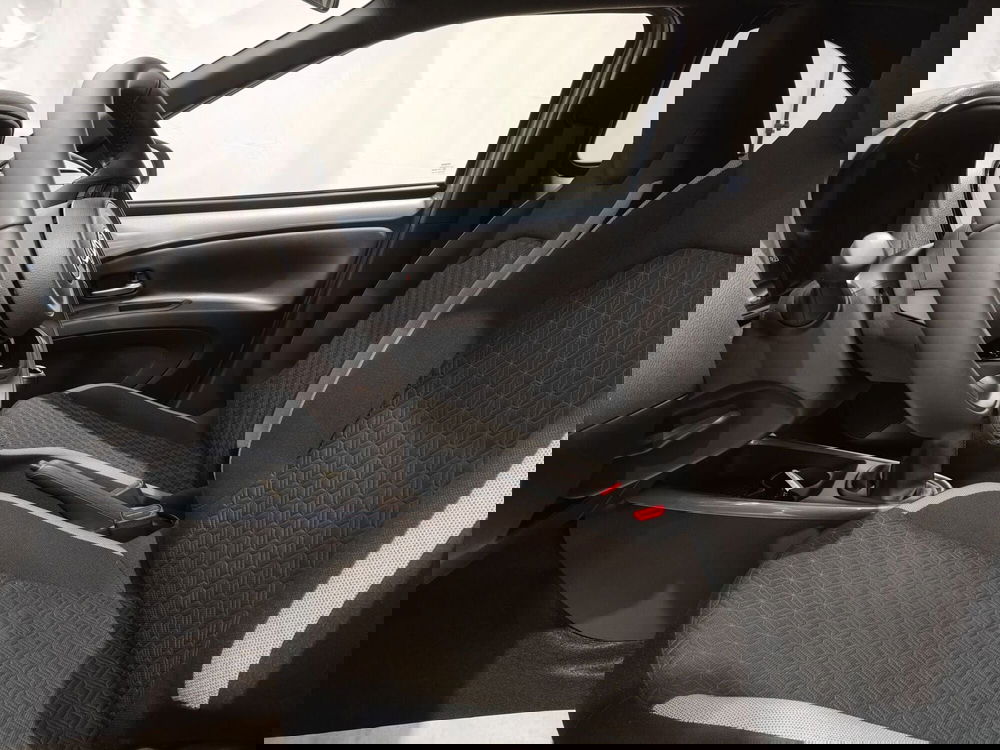 Toyota Aygo X usata a Roma (13)