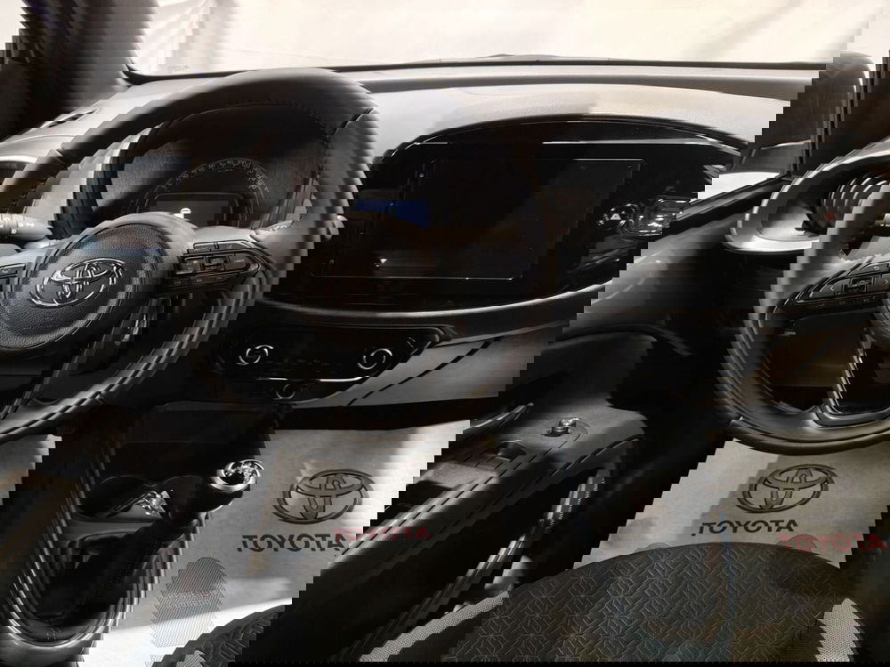 Toyota Aygo X usata a Roma (9)