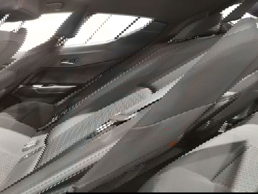 Toyota Toyota C-HR usata a Roma (16)
