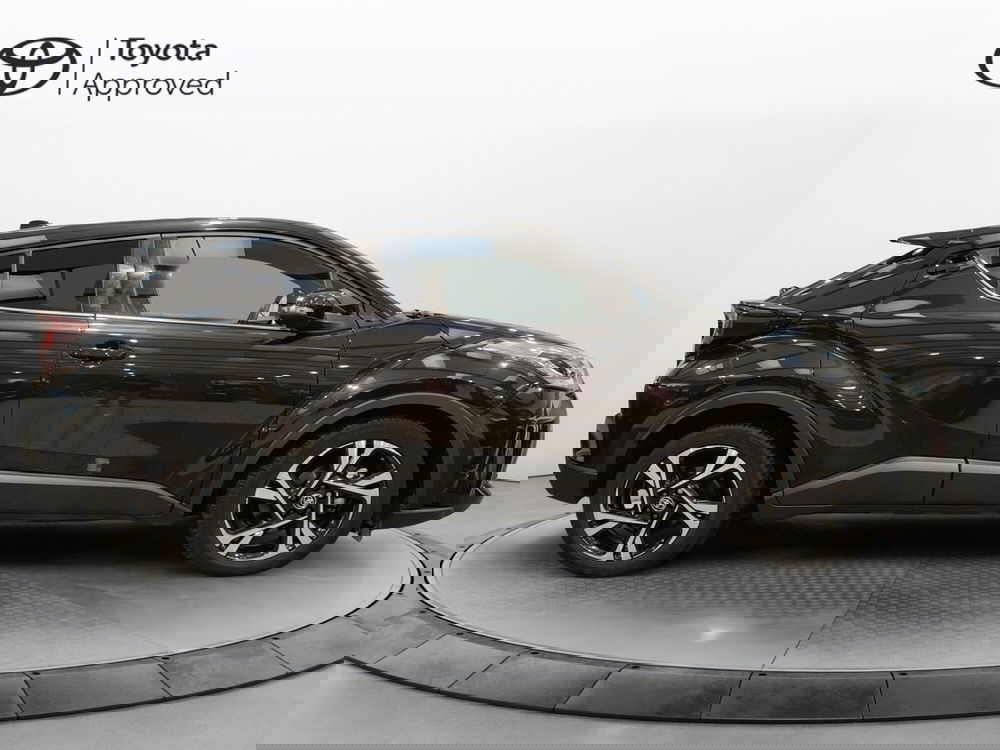 Toyota Toyota C-HR usata a Roma (18)
