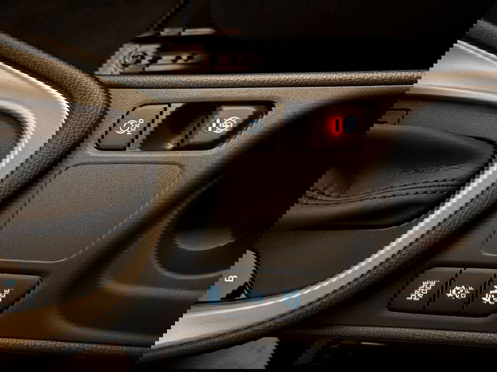 Mazda Mazda2 Hybrid nuova a Pavia (10)