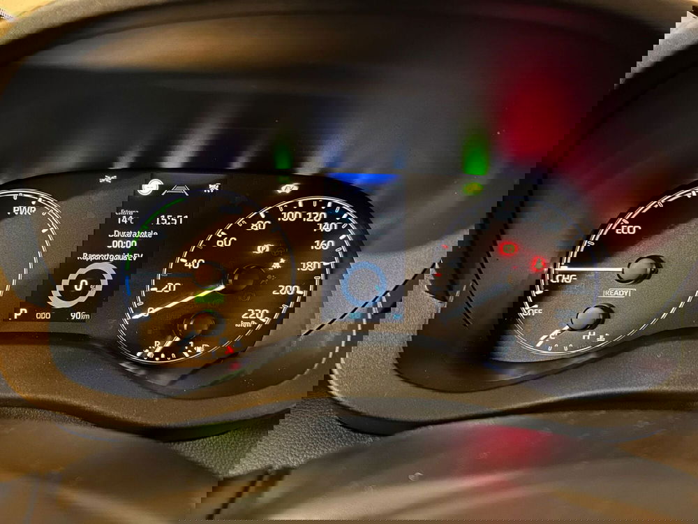 Mazda Mazda2 Hybrid nuova a Pavia (13)