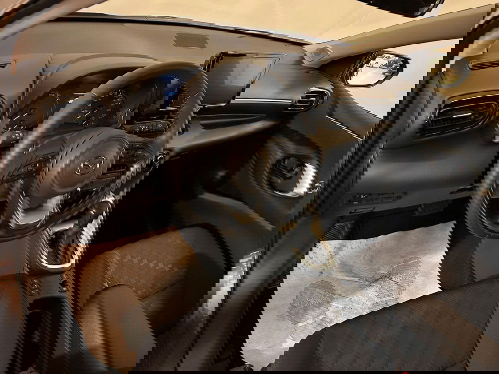 Mazda Mazda2 Hybrid nuova a Pavia (7)