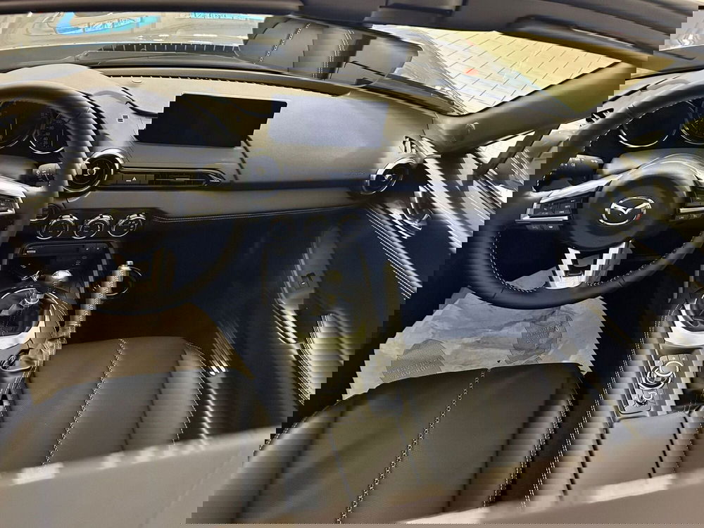 Mazda MX-5 nuova a Pavia (9)