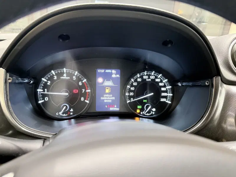 Suzuki Vitara usata a Latina (16)
