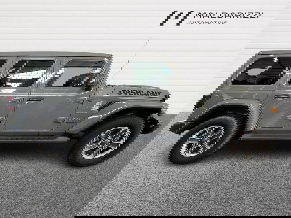 Jeep Wrangler Unlimited usata a Bari (5)