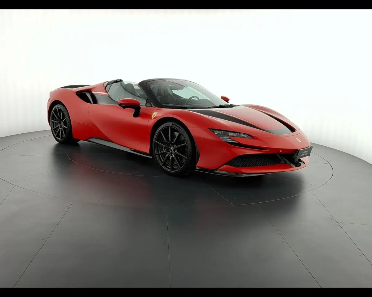 Ferrari SF90 Coupé usata a Verona (10)
