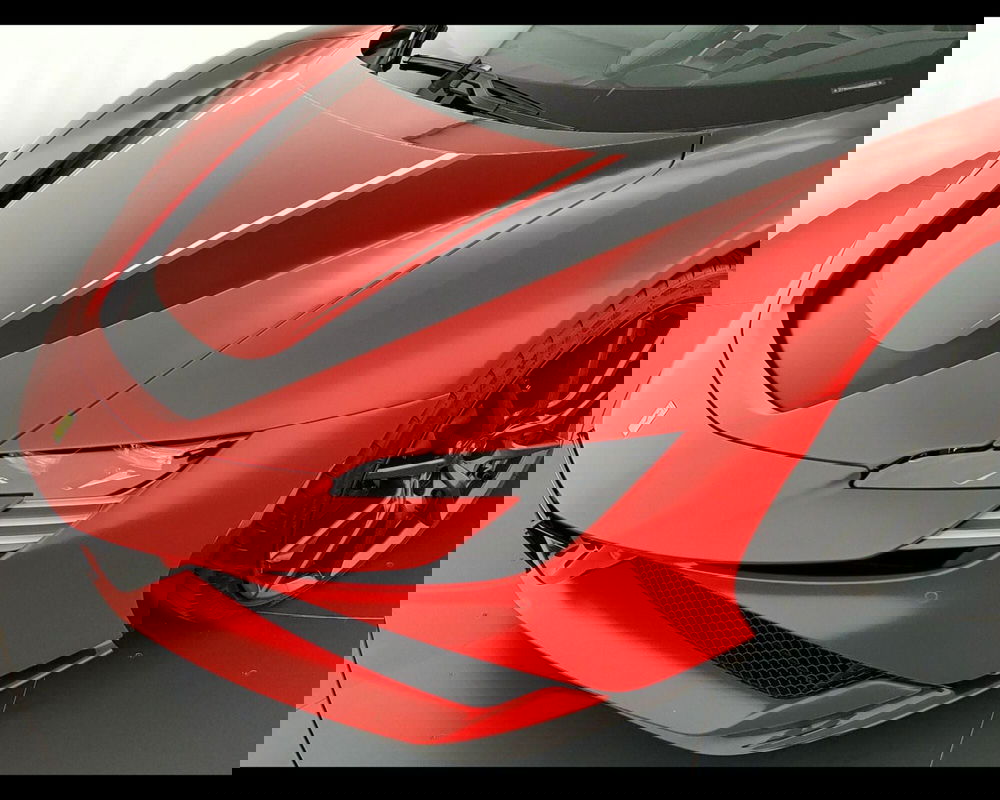 Ferrari SF90 Coupé usata a Verona (13)