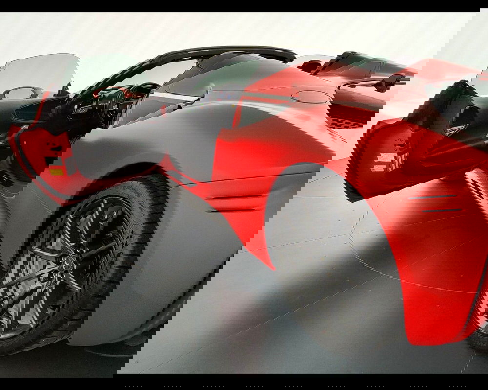 Ferrari SF90 Coupé usata a Verona (20)