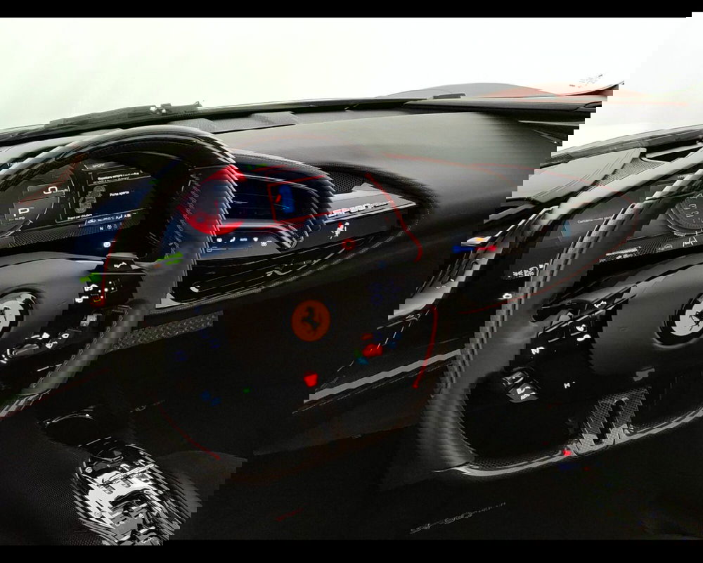 Ferrari SF90 Coupé usata a Verona (5)