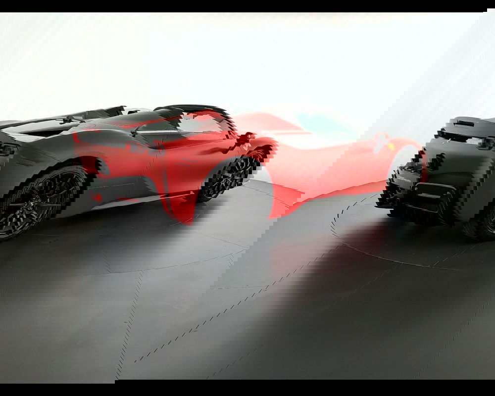 Ferrari SF90 Coupé usata a Verona (8)