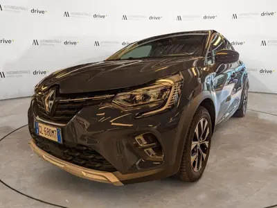 Renault Captur TCe 100 CV Intens del 2022 usata a Trento