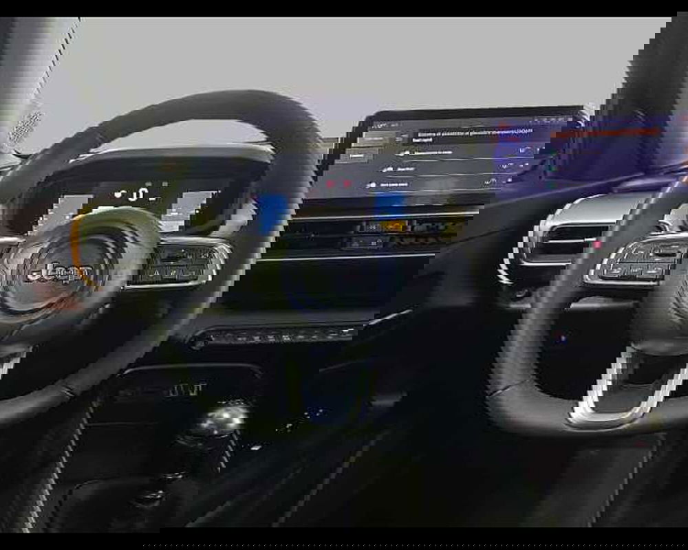 Jeep Avenger usata a Roma (13)